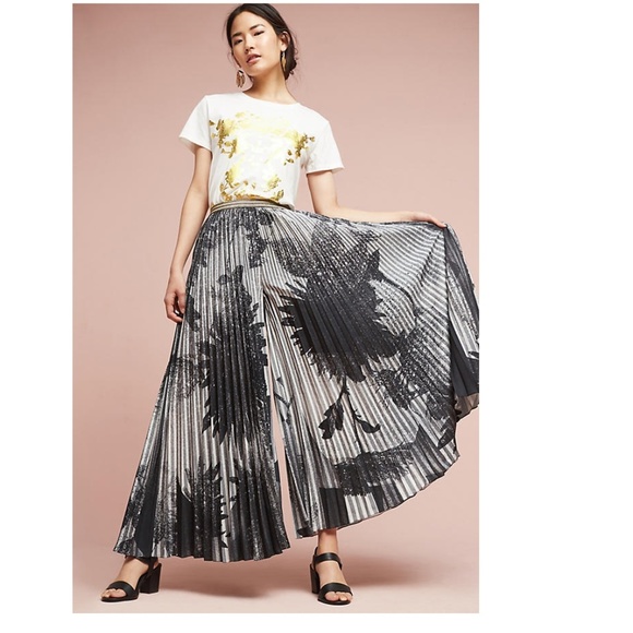 Anthropologie Pants - Anthropologie Cosimia Pleated Trousers
